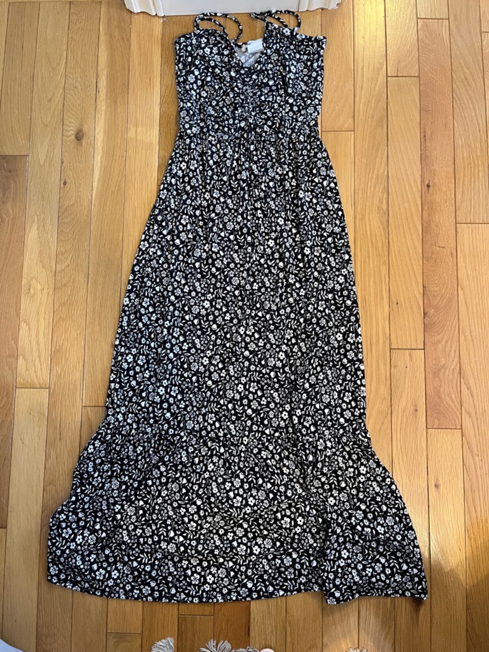 Caution to the Wind black and white floral maxi sleeveless dress